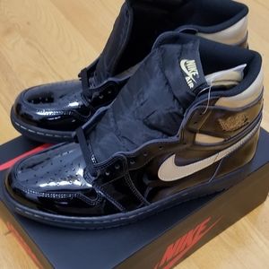 Jordan 1 Black/Gold metalic